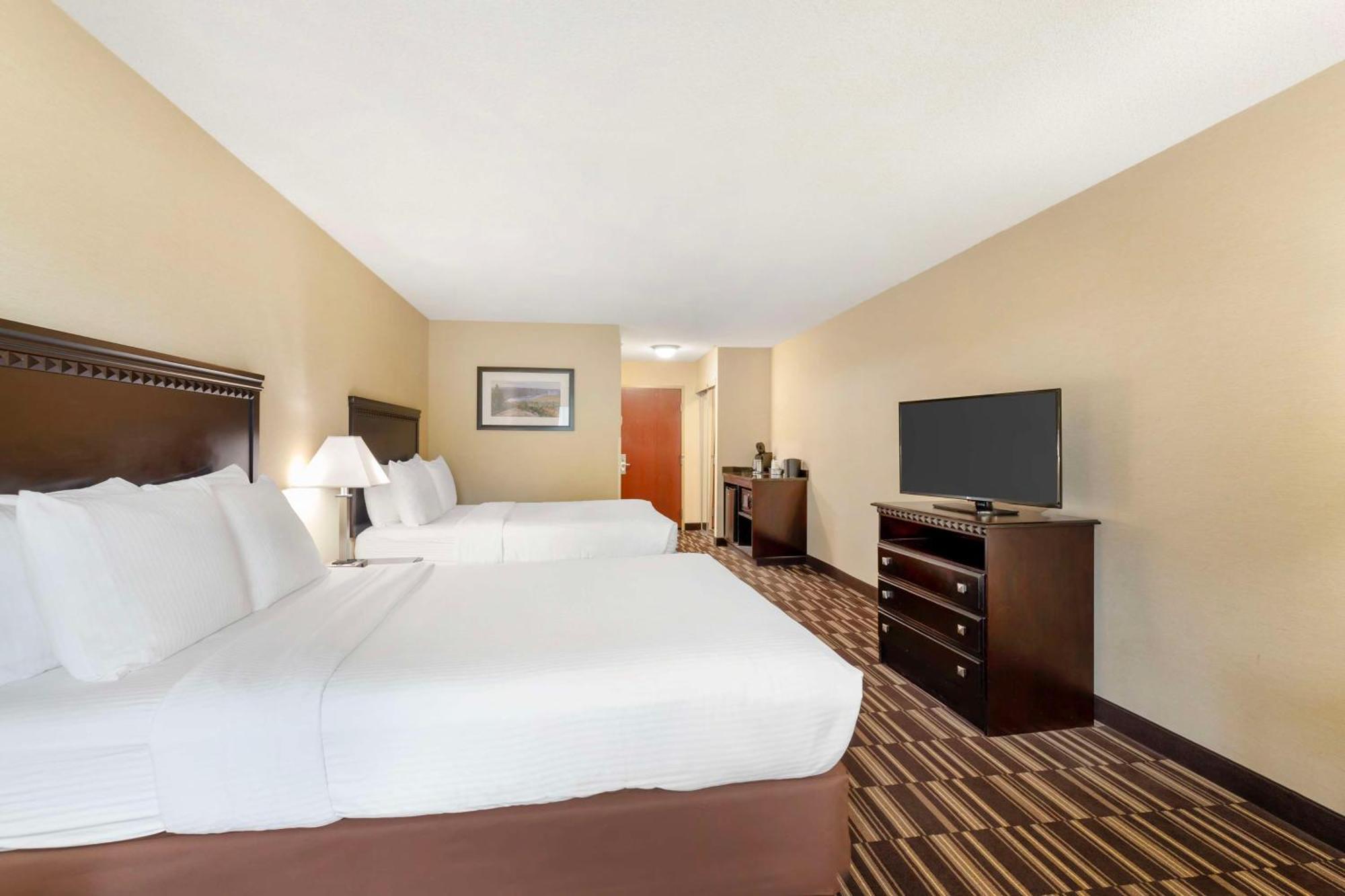 Best Western Plus Victor Inn & Suites Ngoại thất bức ảnh