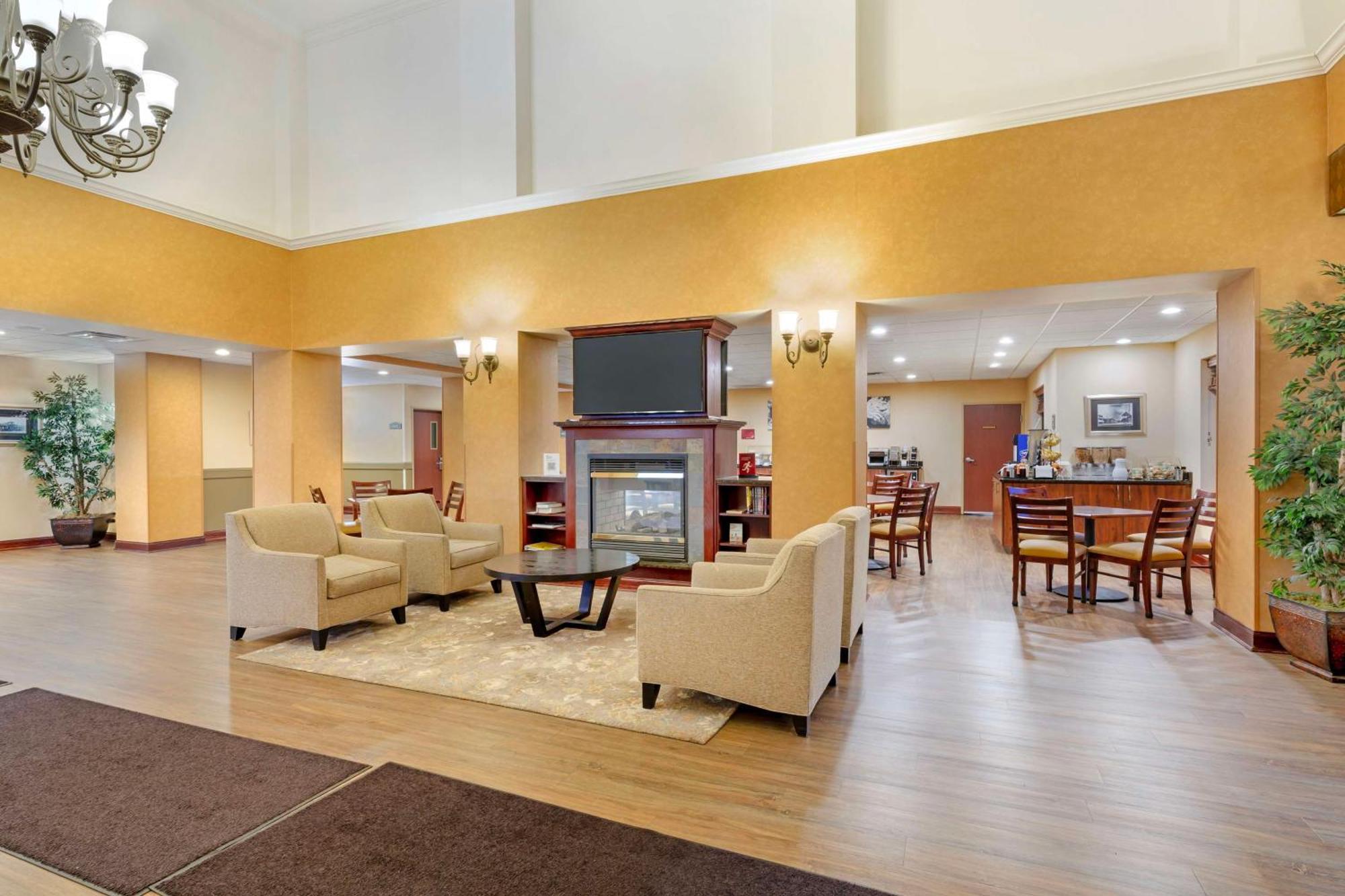 Best Western Plus Victor Inn & Suites Ngoại thất bức ảnh