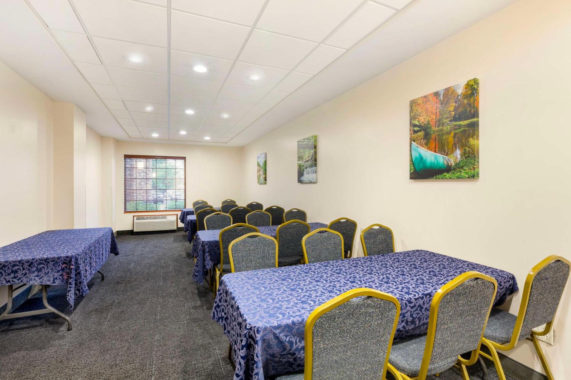 Best Western Plus Victor Inn & Suites Ngoại thất bức ảnh