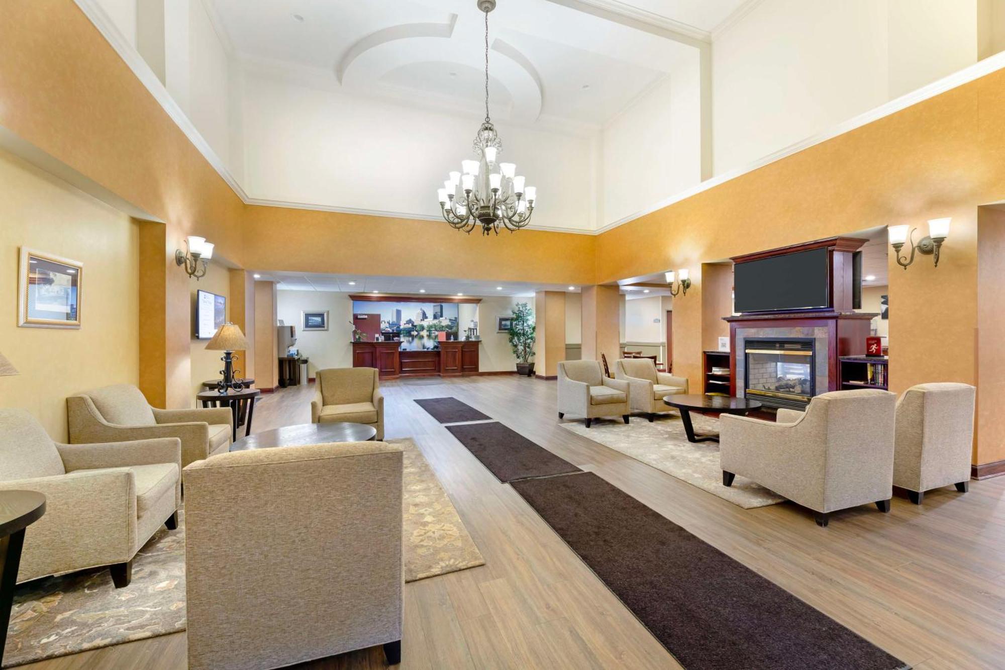 Best Western Plus Victor Inn & Suites Ngoại thất bức ảnh