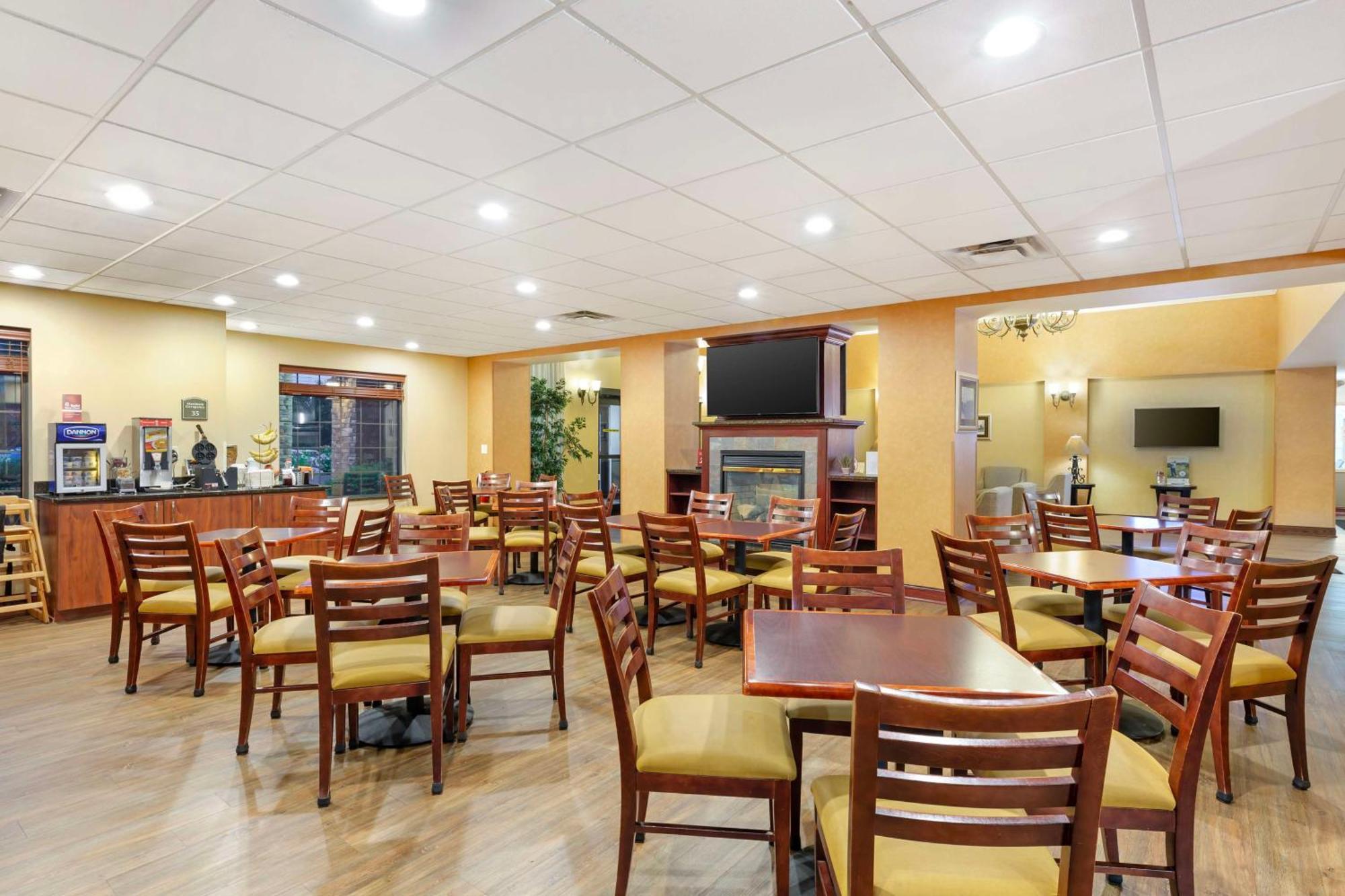 Best Western Plus Victor Inn & Suites Ngoại thất bức ảnh